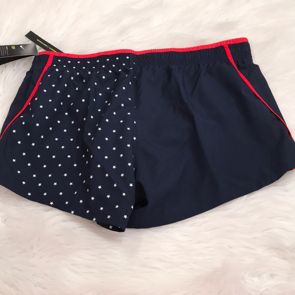 Nike Shorts - Picture 3 of 5